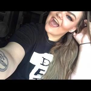 Meet your Posher, Cara